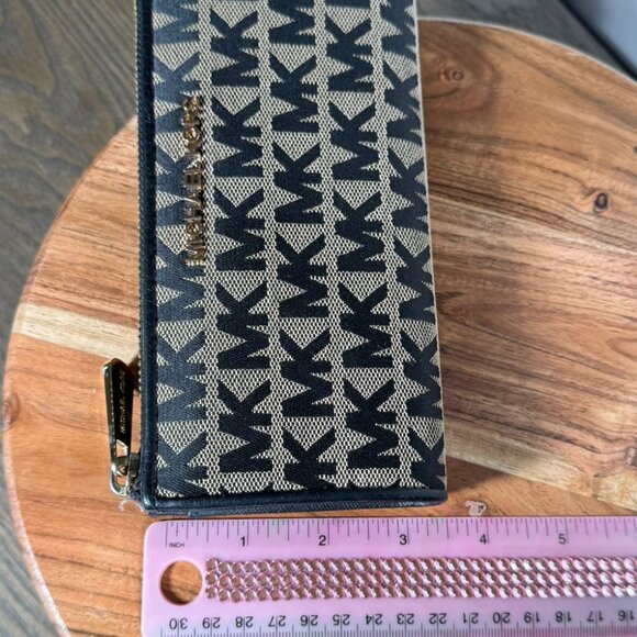 Michael Kors MK Signature Zip Around Wallet – Black Monogram - Picture 6 of 7